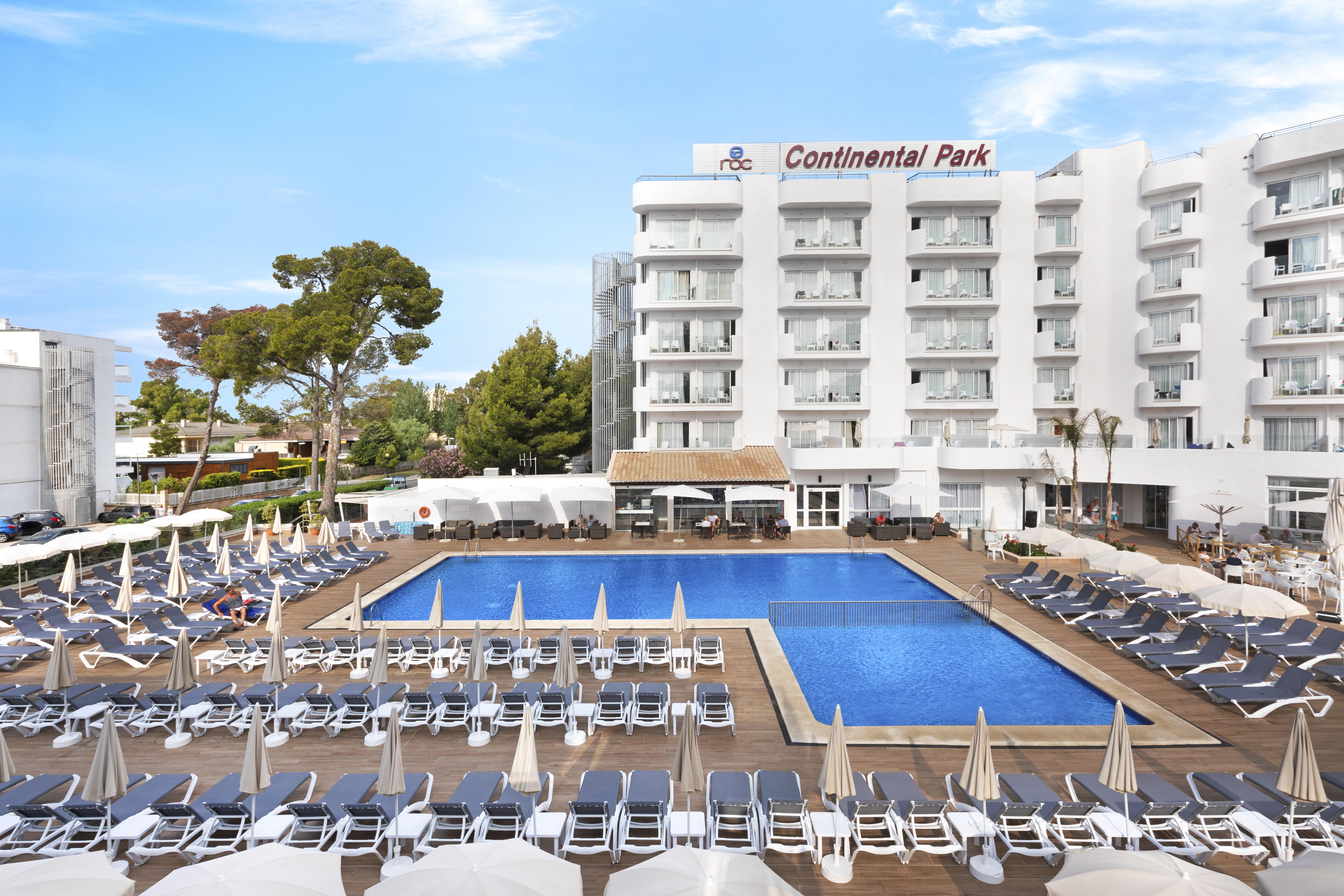 Aluasun Continental Park Hotel & Apartments Platja de Muro Εξωτερικό φωτογραφία