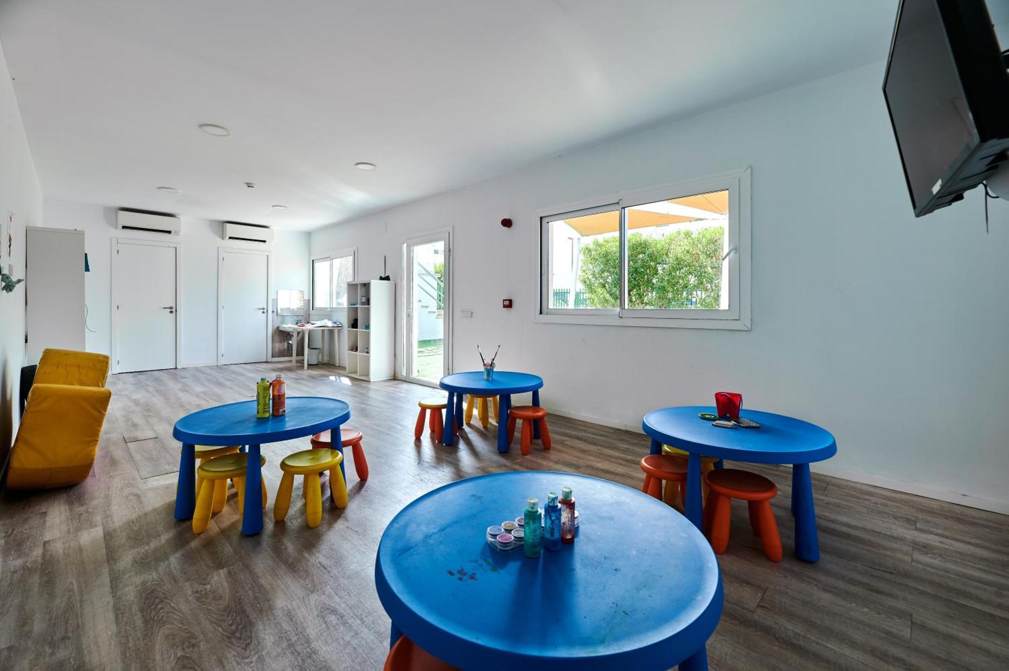 Aluasun Continental Park Hotel & Apartments Platja de Muro Εξωτερικό φωτογραφία