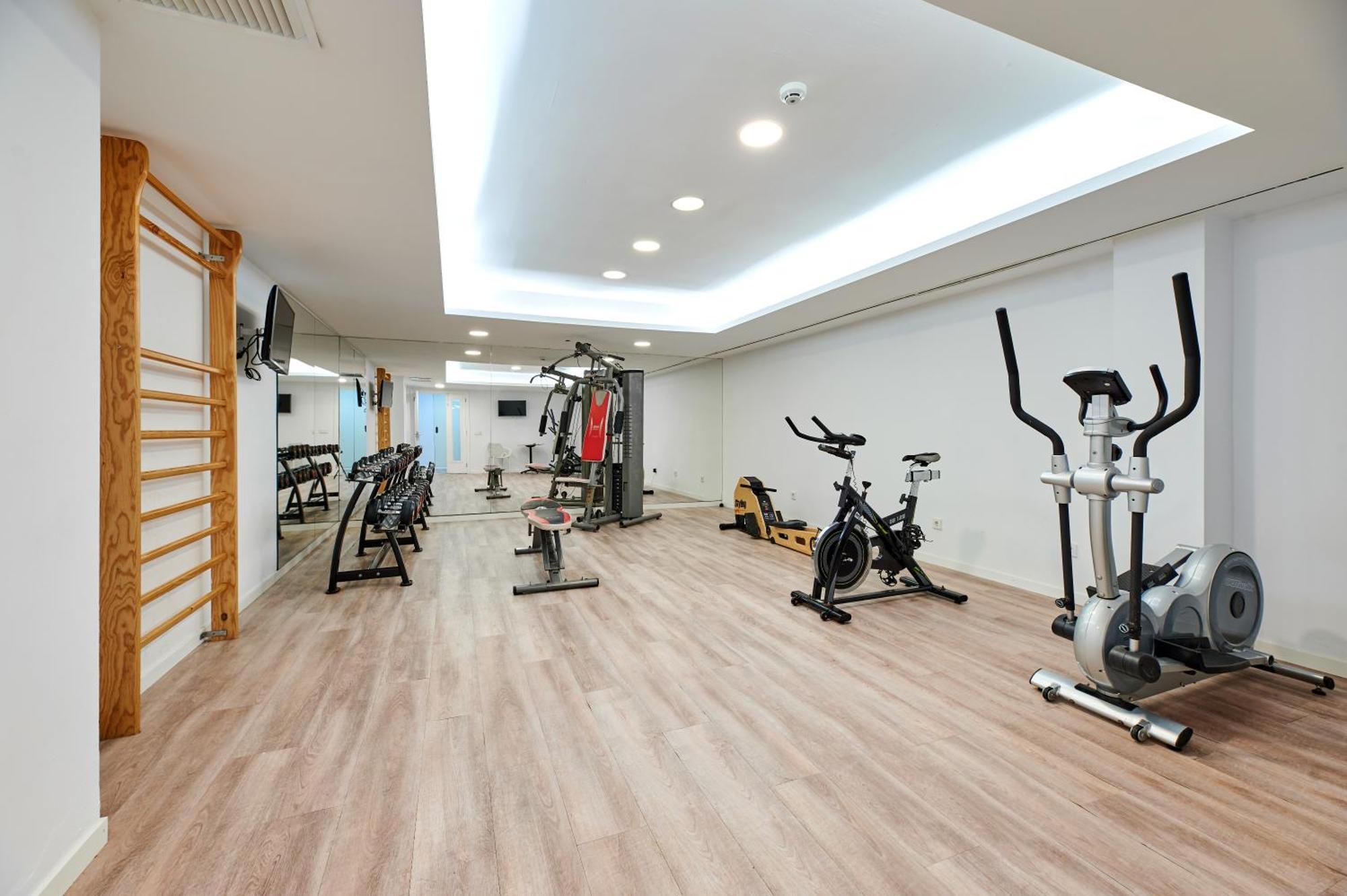 Aluasun Continental Park Hotel & Apartments Platja de Muro Εξωτερικό φωτογραφία