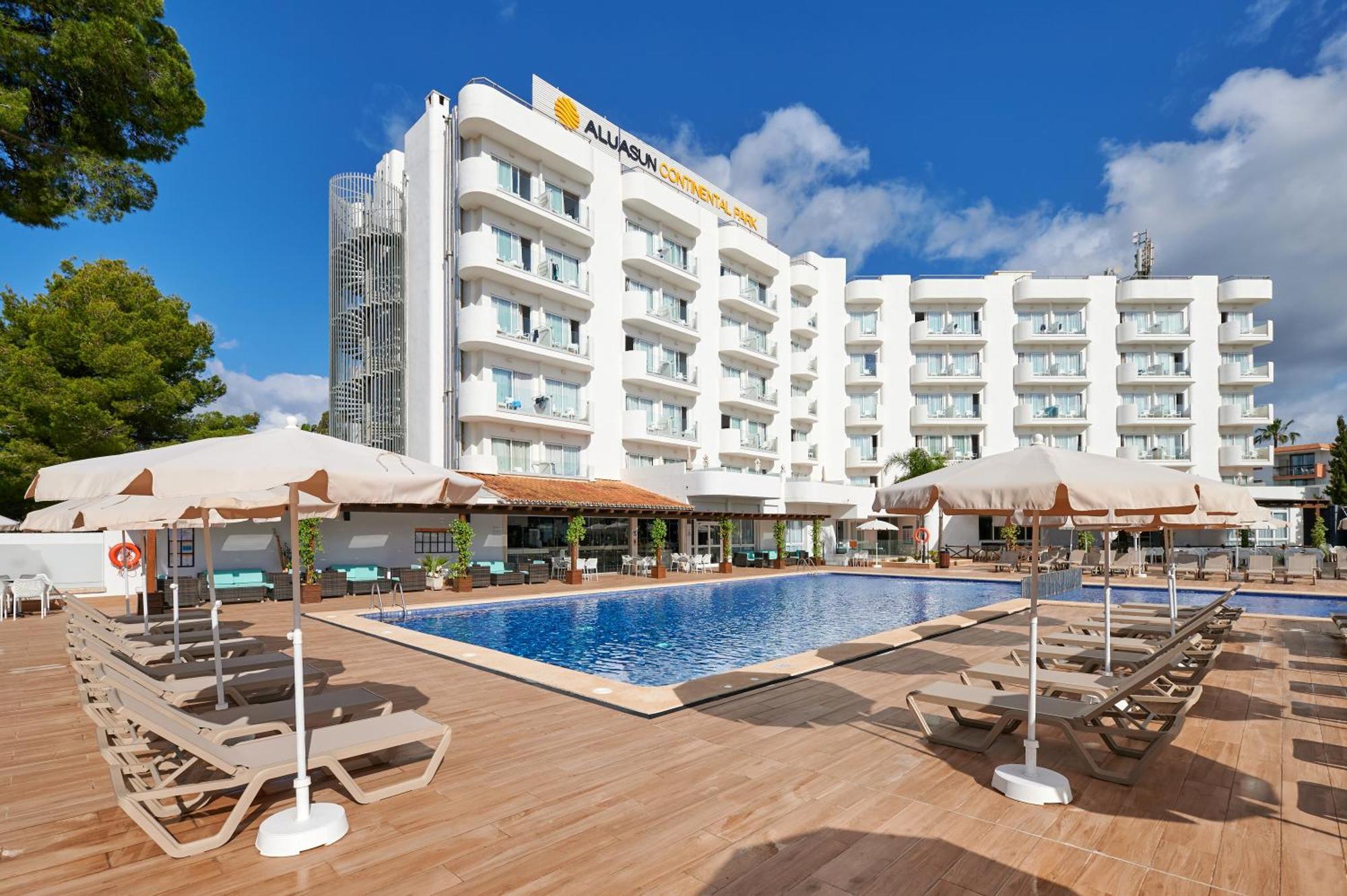 Aluasun Continental Park Hotel & Apartments Platja de Muro Εξωτερικό φωτογραφία