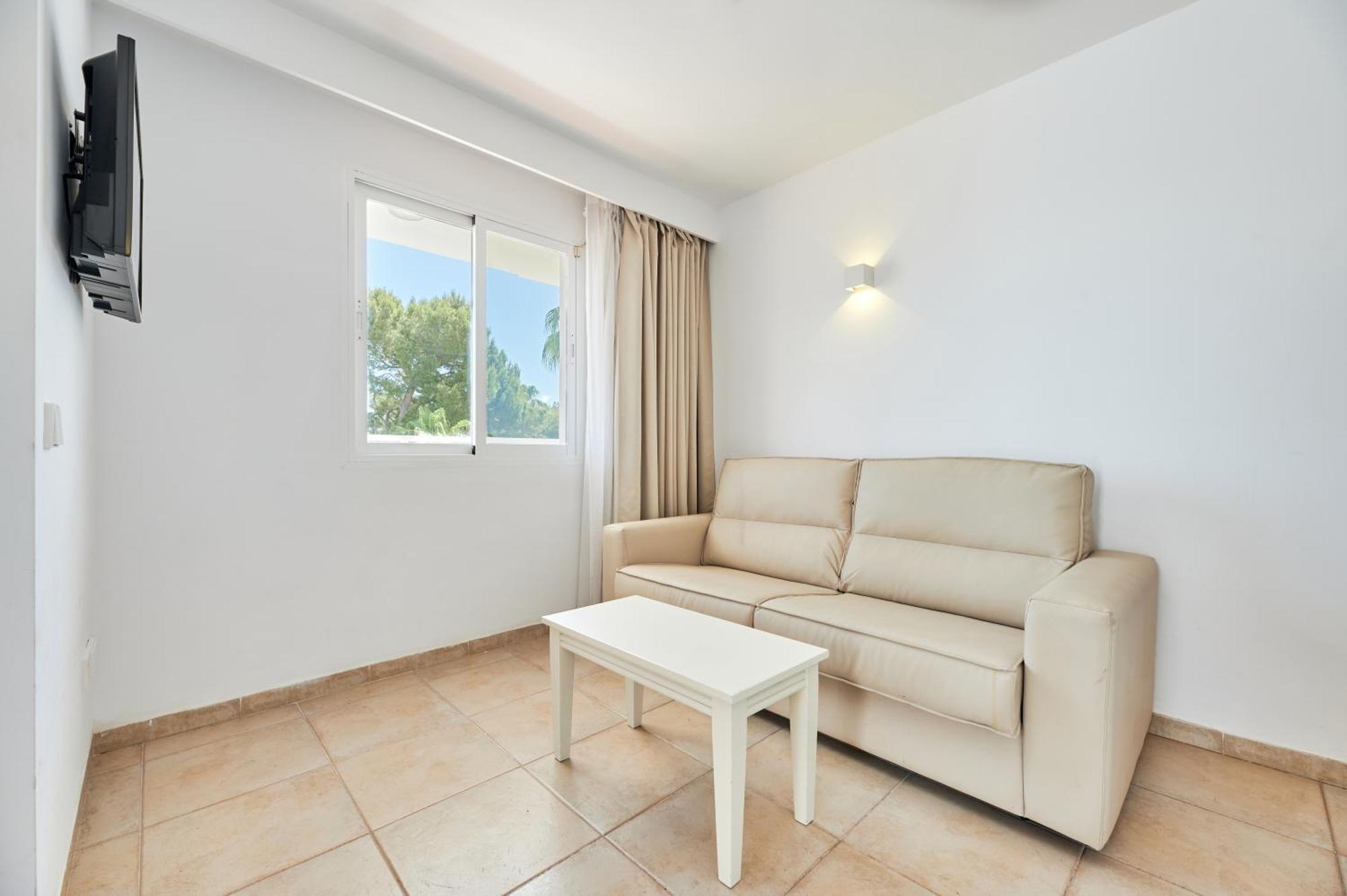 Aluasun Continental Park Hotel & Apartments Platja de Muro Εξωτερικό φωτογραφία