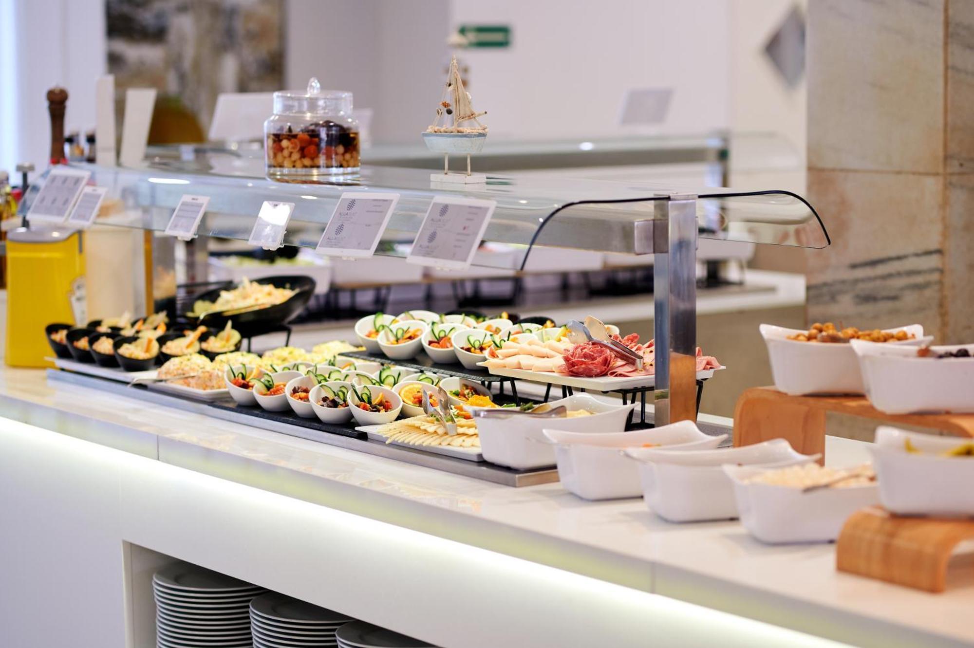 Aluasun Continental Park Hotel & Apartments Platja de Muro Εξωτερικό φωτογραφία